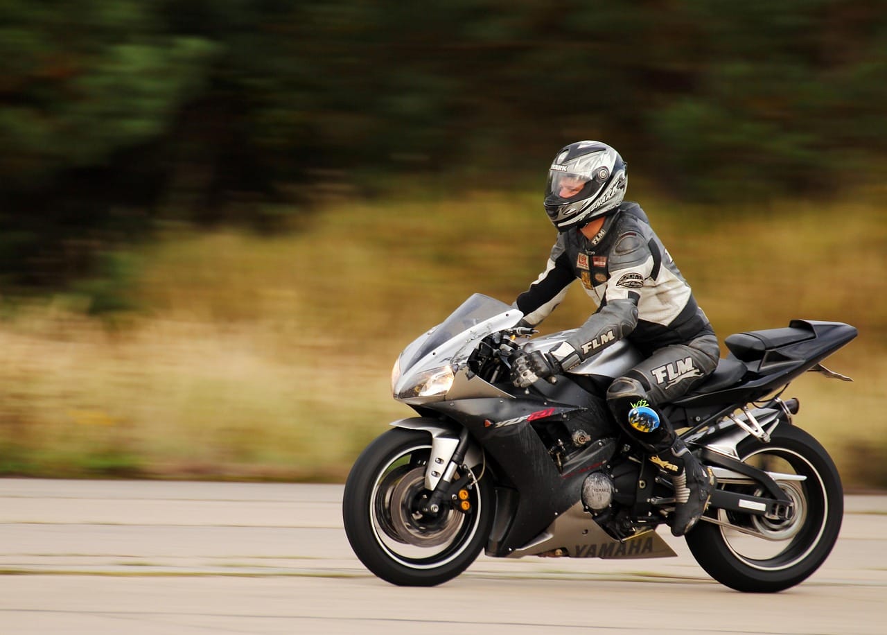 motorbike-3216183_1280 motorbike-3216183_1280